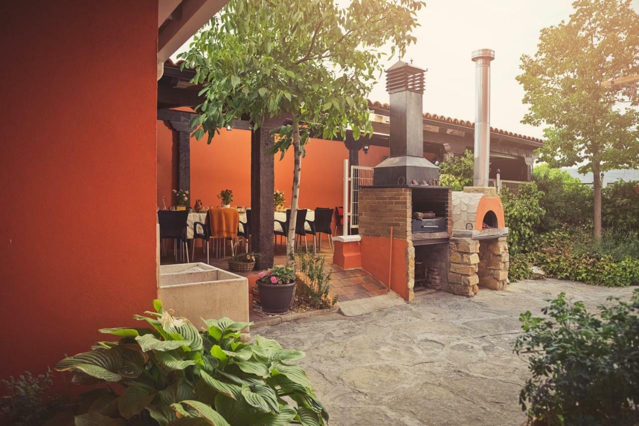 Casa Rural El Sauce. A 2,5 Km De Cuenca Capital Nohales Exterior foto
